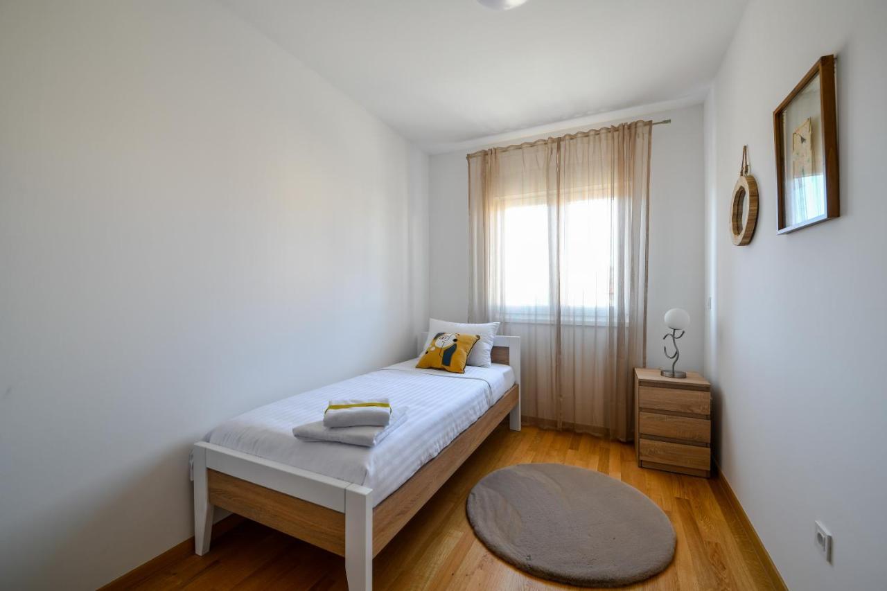 Spacious Apartment Nero With Free Parking Zadar Exterior foto